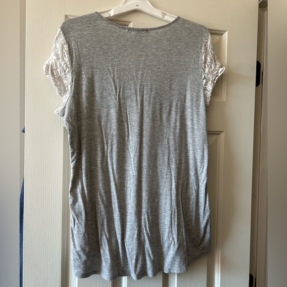 Belah & Codey Women's White Floral Lace Stripe Blouse Top - Sz XL - Gray & White - Picture 2 of 4